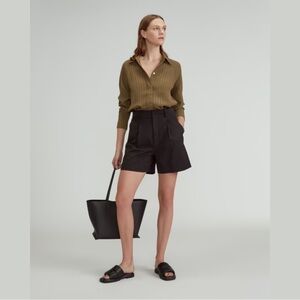 NWT The TENCEL™ Way-High® Drape Short in black size 12